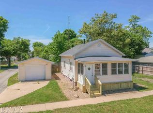 606 N Allin St, Bloomington, IL 61701