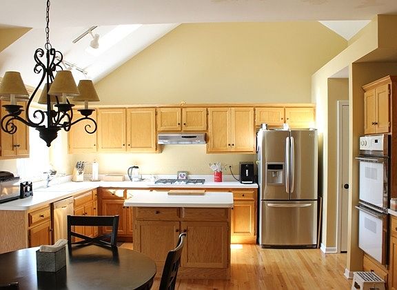 3rd image of 10437 Brookridge Creek Dr