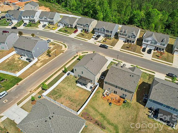 2nd image of 162 Giant Oak Ave