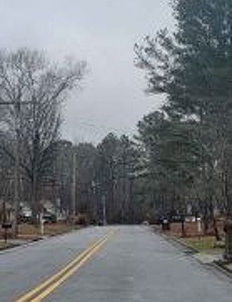 5th image of 210 Wynnmeade Pkwy