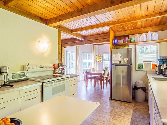 5th image of 1334 Chesterman Beach Rd