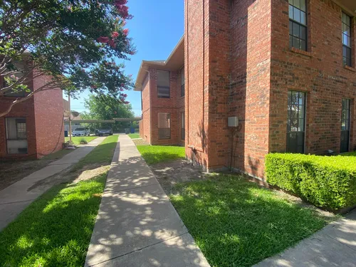 5540 Brookview Ct #C Photo 1