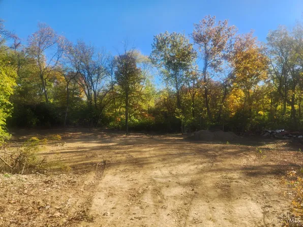 8256 Woodglen Dr, Cincinnati, OH 45255