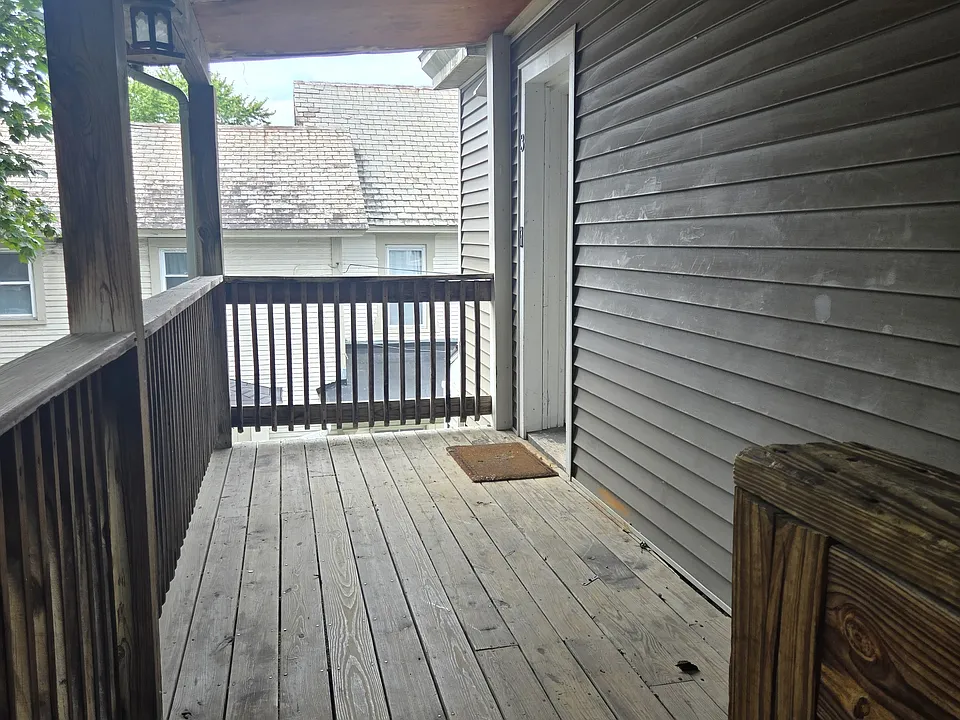 133 Maple St #2B