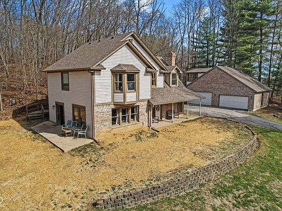 2nd image of 760 Baker Rd