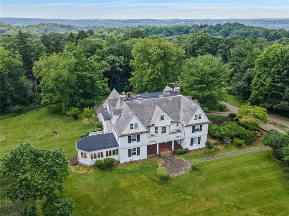 859 Blackburn Rd, Sewickley, PA 15143