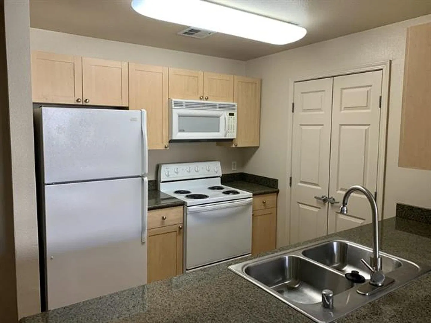 Modern upscale condo! 1550 Technology Drive #4071 — Photo 3