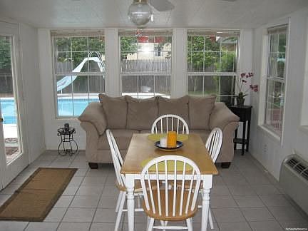 3rd image of 256 Ewing Ct NW