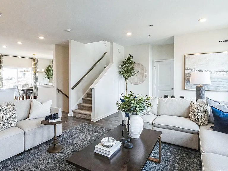 1090 Meadowlark Dr — Photo 14