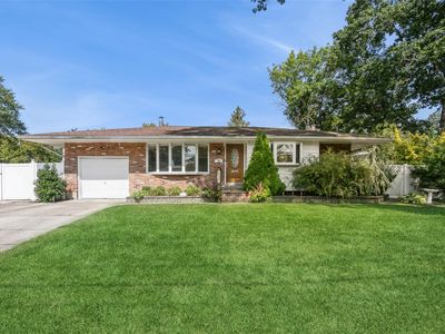 135 Wolf Hill Road, Melville, NY, 11747