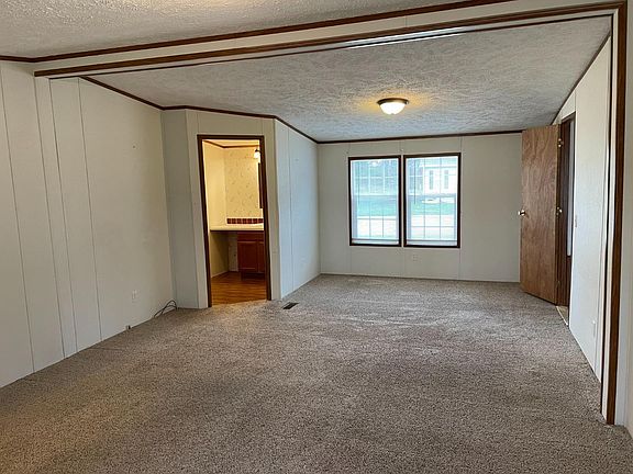 5th image of 658 Colvin Dr Lot 10
