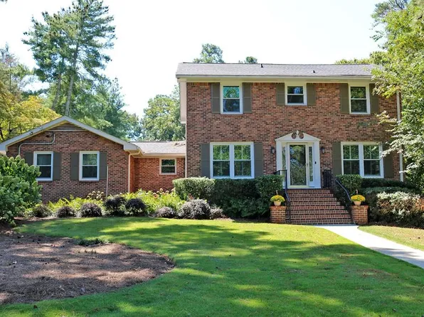 2752 Arldowne Dr, Tucker, GA 30084