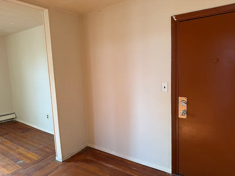283 Van Duzer St #2 — Photo 9
