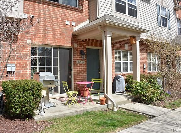 3rd image of 39636 Rockcrest Ln #114