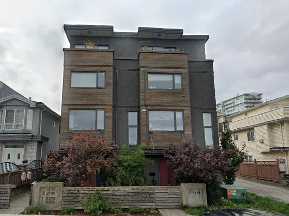 2298 Galt St #1, Vancouver, BC V5N 2Z9