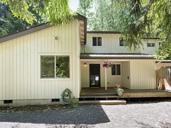 65414 E Timberline Dr E, Rhododendron, OR 97049