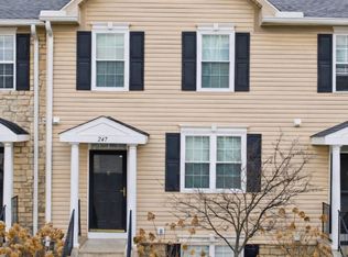 247 Oxford Oak Dr, Blacklick, OH