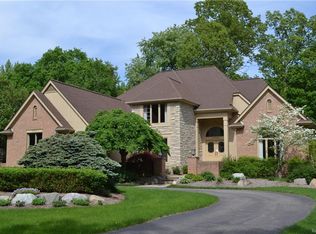 2565 Norwood Rd, Bloomfield Hills, MI 48302