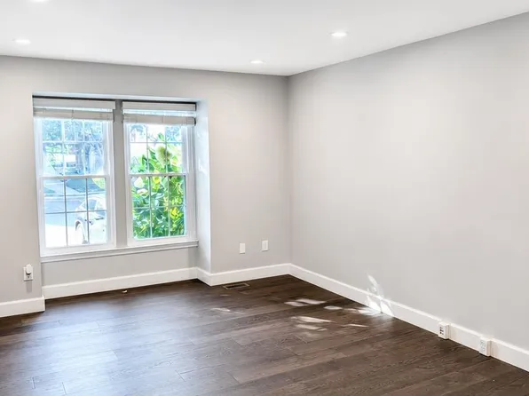 20970 Rootstown Ter, Ashburn, VA 20147