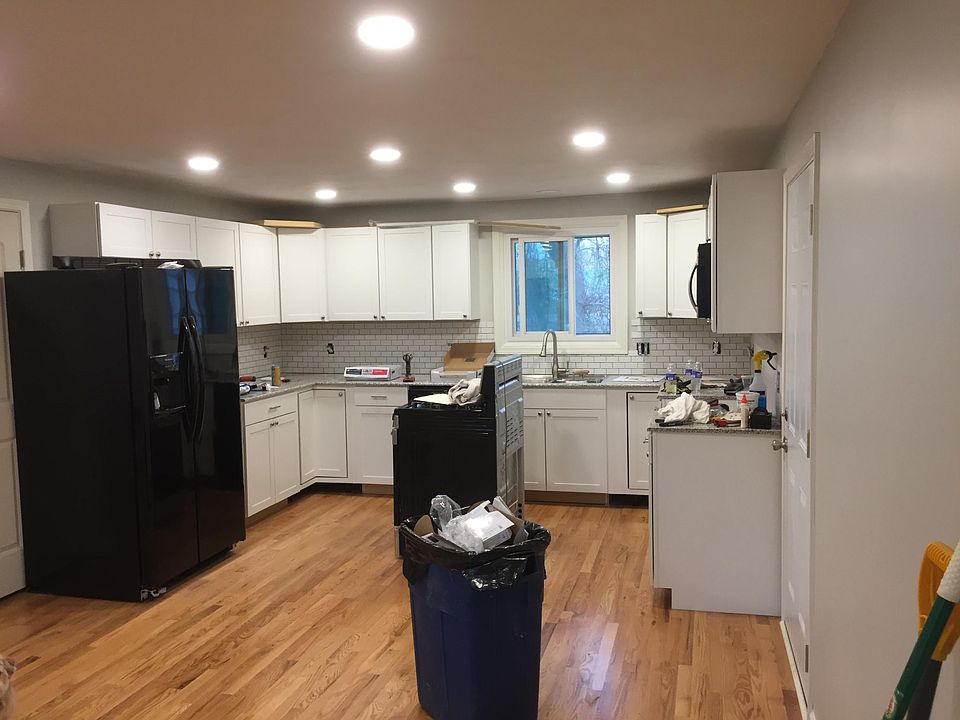 1st image of 207 Ontario Pl