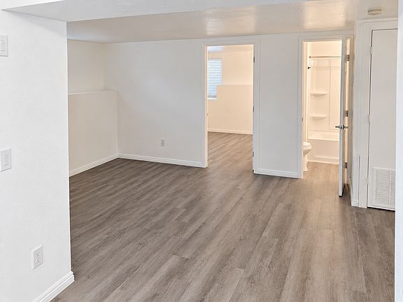5th image of 737 16th St #B
