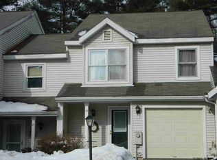 19 Tiffany Ln, Queensbury, NY 12804