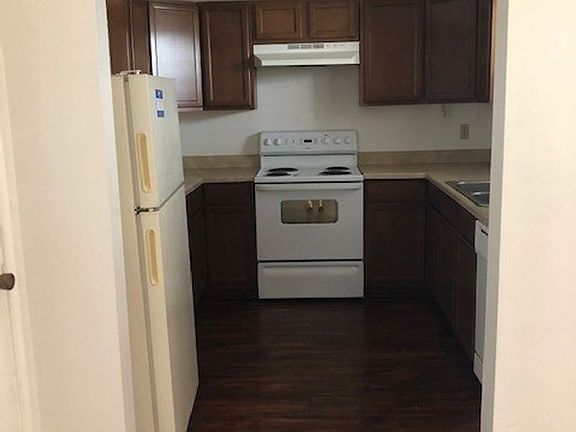 2nd image of 311 Vieux Orleans Cir APT A