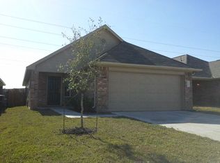 5635 Post Oak Manor Dr, Houston, TX 77085