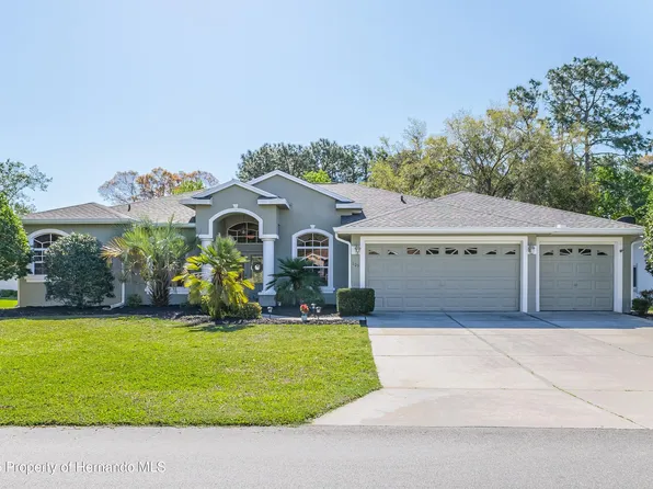 106 Sycamore Cir, Homosassa, FL 34446