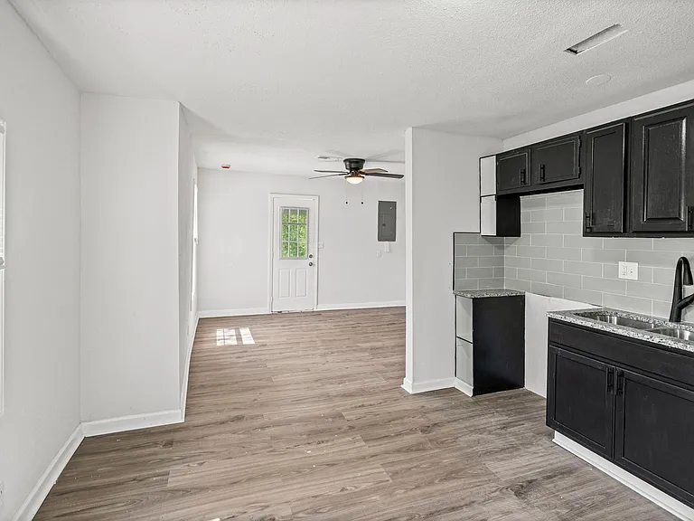 6938 Askew Ave — Photo 18