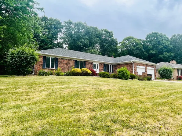 318 Old Mill Trce, Crawfordsville, IN 47933