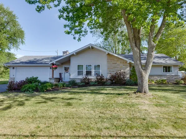 213 W State STREET, North Prairie, WI 53153