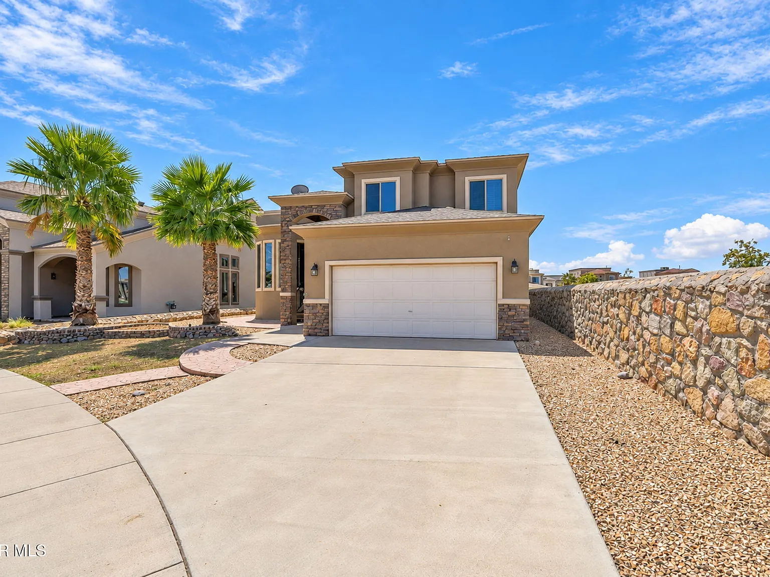 4 bed, 3.0 bath, 2240 sqft, $1,995 — Photo 3