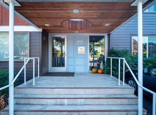 3866 SE Taylor St #103, Portland, OR 97214