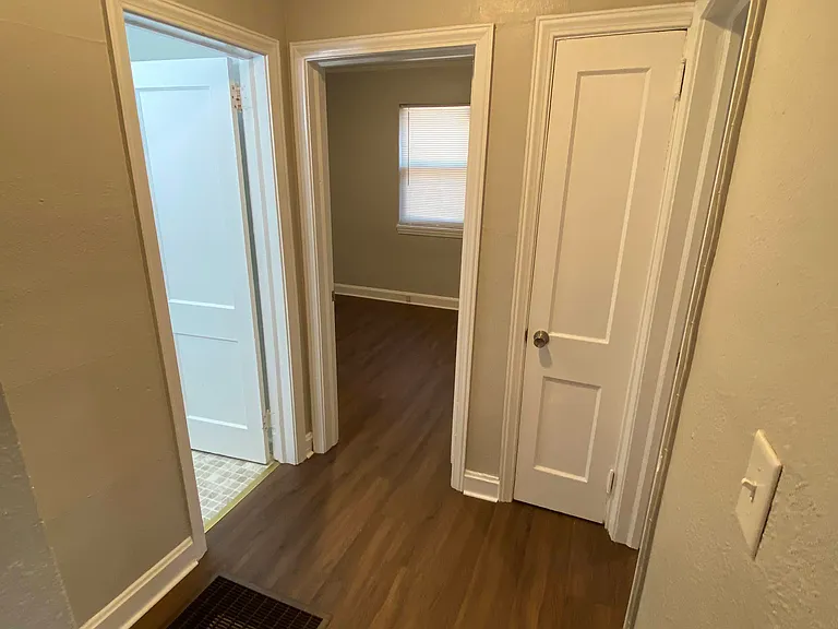 203 Pine St #3C — Photo 11