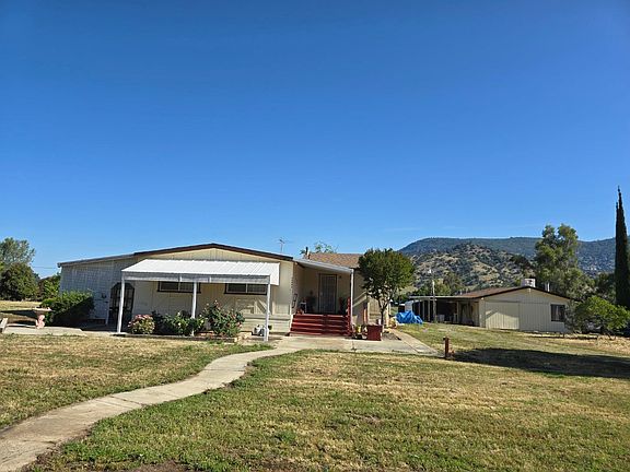 5th image of 28882 Burrough Valley Rd