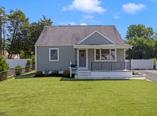 36 Lois Ave, East Brunswick, NJ