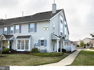304 Oliphant Ln, Mount Laurel, NJ 08054