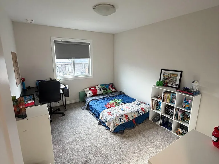 226 Renaissance Dr — Photo 9