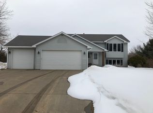 660 Perch Lake Rd, Hudson, WI 54016