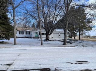814 Code Ave S, Park River, ND 58270
