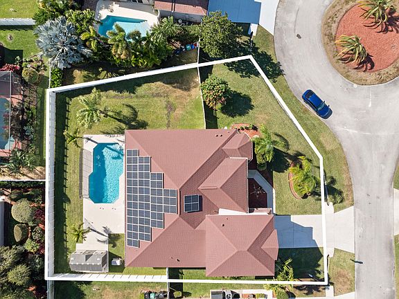 3rd image of 5806 NW Rose Petal Court