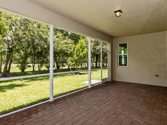 3rd image of 1272 NW Leonardo Cir