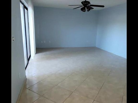 3rd image of 2377 Caroma Ln #2377
