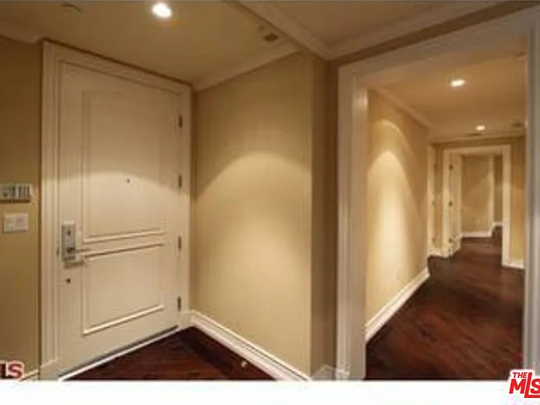 8612 Burton Way #301 — Photo 2