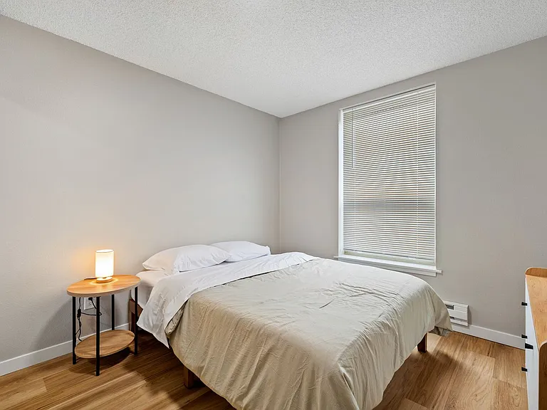 Belcourt Apartments — Photo 20