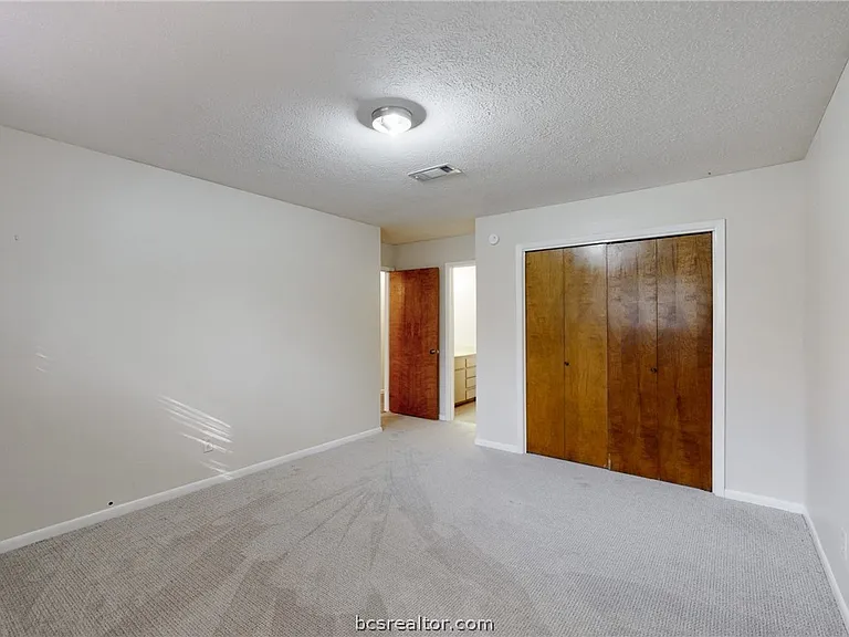 3204 Wilderness Rd — Photo 6