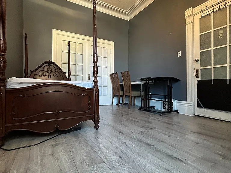 137 Denison Ave #A — Photo 4