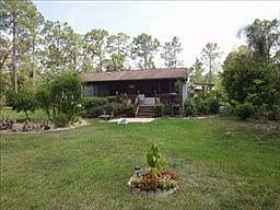 Back lot to rear of home