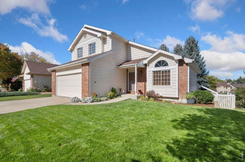 3702 Drake Dr